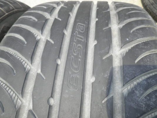 ขอบ17 แม็กและยาง ใช้ได้ประมาน2000 กม ขอบ17 แม็กและยาง ใช้ได้ประมาน2000 กม