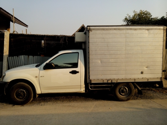 ขายรถกะบะตู้เย็น อีซูซุ ดีแม็ก สภาพสวยเดิมครับ เครื่องดี พร้อมใช้งาน ขายรถกะบะตู้เย็น อีซูซุ ดีแม็ก สภาพสวยเดิมครับ เครื่องดี พร้อมใช้งาน