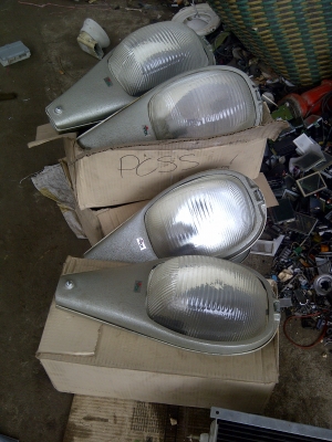 ขาย...โคมไฟถนน