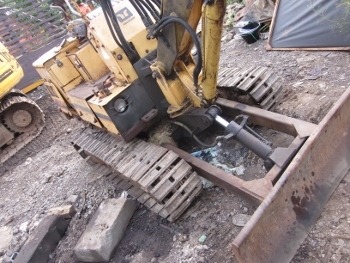 ขาย-- รถขุดมือสองญี่ปุ่น YANMAR: YB25 เครื่องยนต์ดีเซล 3 สูบ สภาพสวย พร้อมใช้ เครื่องทำงานไว สวิงคล่อง