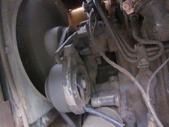 ขาย-- รถขุดมือสองญี่ปุ่น YANMAR: YB25 เครื่องยนต์ดีเซล 3 สูบ สภาพสวย พร้อมใช้ เครื่องทำงานไว สวิงคล่อง