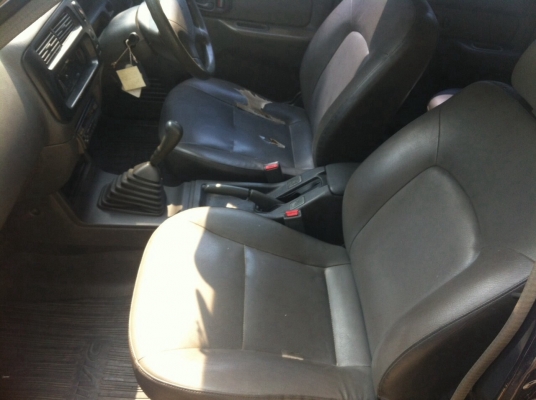 ขายด่วนรถกระบะMitsubishi L200-Strada-Grandis 4dr G-cab 2.5 MT ปลายปี2003