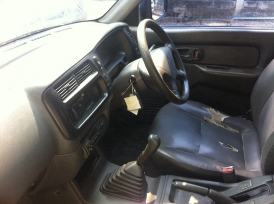 ขายด่วนรถกระบะMitsubishi L200-Strada-Grandis 4dr G-cab 2.5 MT ปลายปี2003