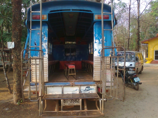 ISUZU NKR 57Lรถสองแถวรับส่งนักเรียนร้อนมากอยากขายพร้อมคิว