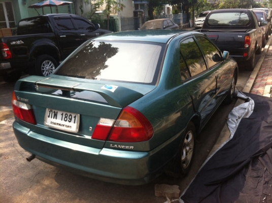 ขายด่วนรถเก๋งMitsubishi Lancer Glxi 1.6 MT ปี2000