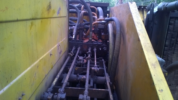 PC120-3 ไม่สวยแต่รถดี กำลังเปลียนโรลเลอร์ เครื่อง ปั้ม แห้ง แรงดี..