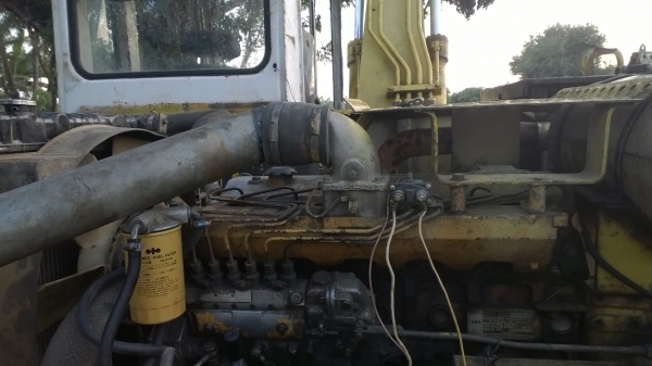 PC120-3 ไม่สวยแต่รถดี กำลังเปลียนโรลเลอร์ เครื่อง ปั้ม แห้ง แรงดี..