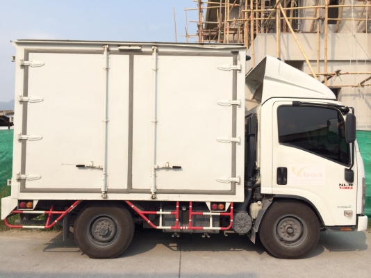ขายรถบรรทุกสี่ล้อใหญ่พร้อมตู้ Isuzu NLR130 **** จองแล้วครับ****