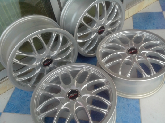 ขายkosei17/5/100/114.3et38กว้าง7"ขายถูกๆแม็กตัวโชว ขาย4900 ขายkosei17/5/100/114.3et38กว้าง7"ขายถูกๆแม็กตัวโชว ขาย4900