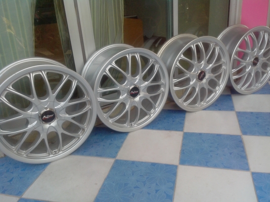 ขายkosei17/5/100/114.3et38กว้าง7"ขายถูกๆแม็กตัวโชว ขาย4900 ขายkosei17/5/100/114.3et38กว้าง7"ขายถูกๆแม็กตัวโชว ขาย4900