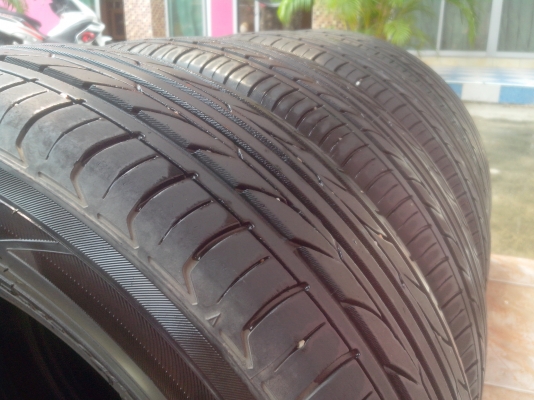ขายยางyokohama japan 205/65/15 ปี10กลางปีดอกยางนิ่มๆไม่แตกข้างสวยๆ90\%