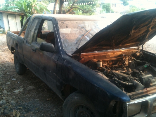 Mighty x Cab ปี 95 สีน้ำเงิน ทะเบียน เม.ย.57 เอกสารพร้อมโอน เครื่อง 4S LPG แล้ว