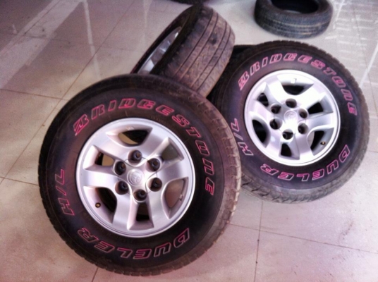 แม็กซ์ติดรถ  D4D  อย่างเดียว 3900 คับ