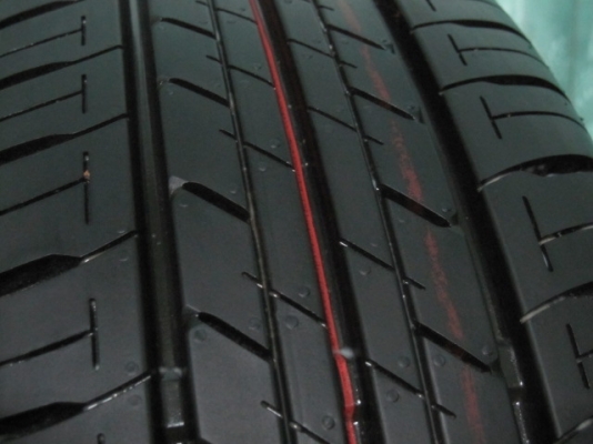 ขายล้อกะทะ New Yaris พร้อมยางป้ายแดงขอบ14 สภาพใหม่ๆ