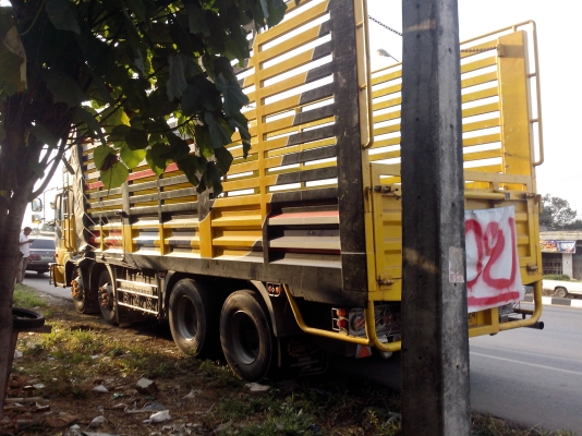 ขายรถ 12 ล้อรั้วกระบะเหล็ก HINO FR2PWG เครื่อง P11C 325 แรงม้า รถวิ่ง 91354 กิโลเมตร ราคา 1800000