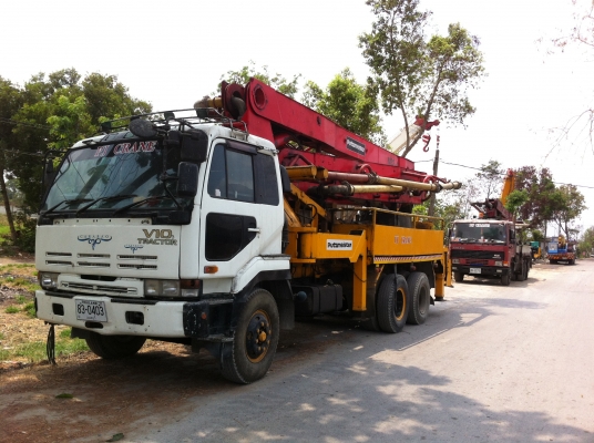 ขายรถ10ล้อนิสสัน ปั้มปูนPutzmeister ยิ่งได้สูง 32 เมตร ขายรถ10ล้อนิสสัน ปั้มปูนPutzmeister ยิ่งได้สูง 32 เมตร