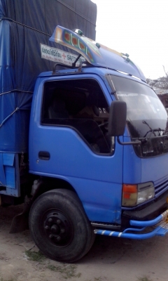 ขาย 6 ล้อ isuzu NPR 130 แรง