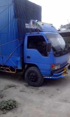 ขาย 6 ล้อ isuzu NPR 130 แรง