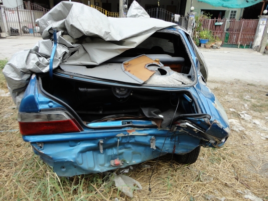 ขายซากโตโยต้าซูลูน้า หรือแยกชิ้นส่วน มีเล่มและชุดโอน 35000 ขายซากโตโยต้าซูลูน้า หรือแยกชิ้นส่วน มีเล่มและชุดโอน 35000