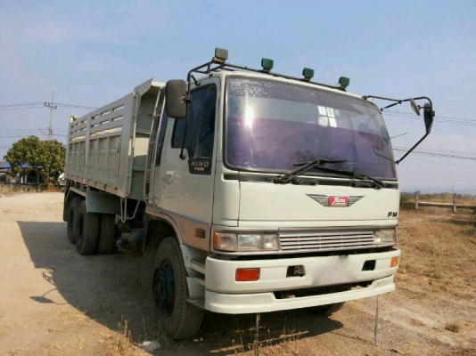 รถฮีโน่ 10 ล้อดั้ม FM3M  240 แรงม้า.  สนใจติดต่อ 081 - 6079515