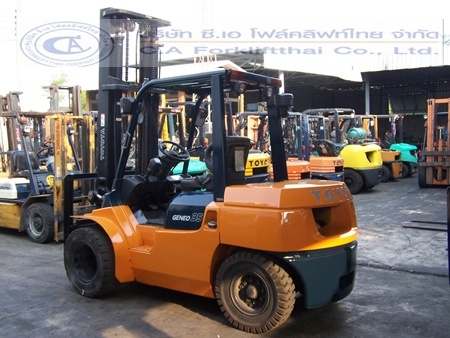 ขายรถ โฟล์คลิฟท์ TOYOTA รุ่น 7-FD35