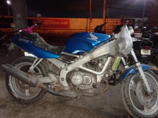 ขาย  ซาก  honda vt 250 spada มีทะเบียนและชูดโอน  15000