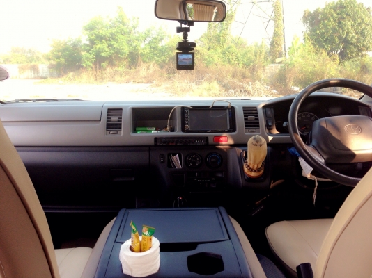 ขายรถตู้ toyota comuter 2011