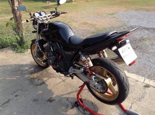 ธานนทบุรี//ขาย honda cb400 ปี94 สภาพนางฟ้าท้ายเทค3 ทะเบียนเลขสวยพร้อมโอนครับ