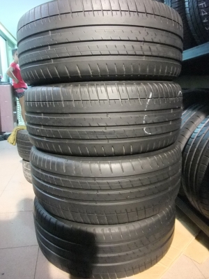 ยาง michelin 225/45/17 ปี10 สภาพสวยๆ ไม่เคยปะ เนื้อสด ดอกหนา