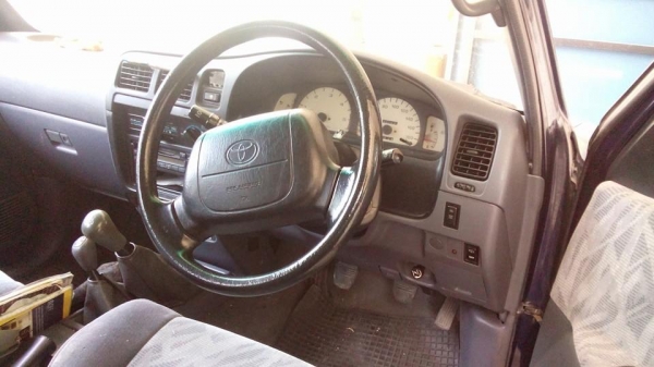 ขาย Toyota Sport Rider 4WD สภาพเดิมๆ พร้อมใช้งาน