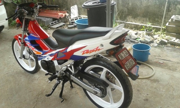 ขาย Nova Desh125 ปี44 สวยๆ เอกสารครบ T.0851713153