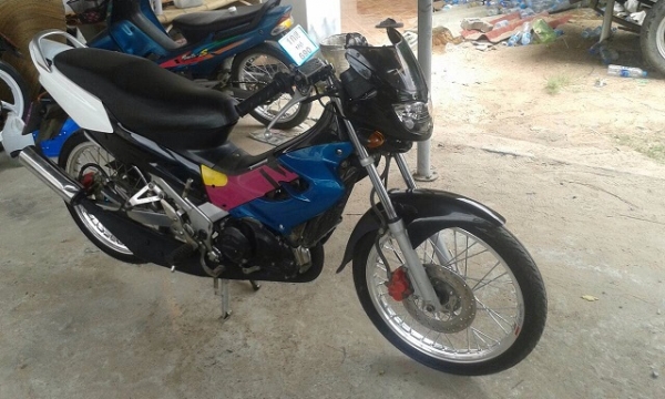 ขาย Nova Desh125 ปี44 สวยๆ เอกสารครบ T.0851713153