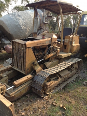 ขายรถเกรด รุ่น Komatsu GD 31