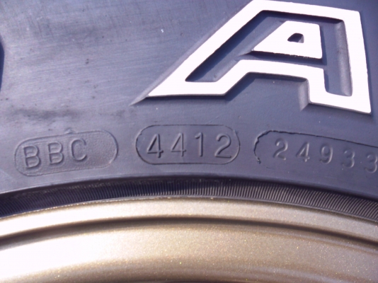 ขายล้อte37สีน้ำตาล 16x8 -20 พร้อมยางmaxxis at 265-70-16 ปี 12 ขายอีกชุดยาง nitto 265-70-16 ปี 11