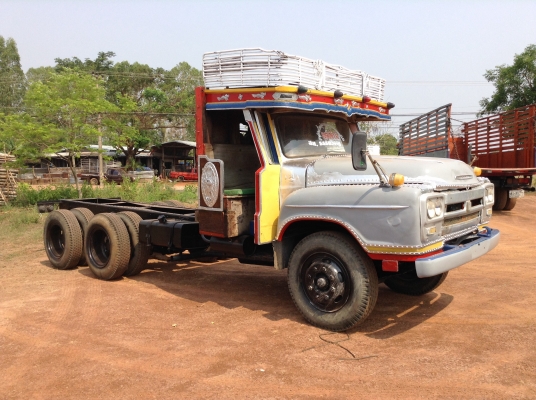 ขาย 10 ล้อหัวยาว 2 เพลาใหญ่ช่วงล่าง FUSO เครื่อง EH700 168 แรงม้า สโลว์อินเตอร์ 4 สปีด คัสซีสวยจัด ยางเต็ม ทะเบียนพร้อมโอน