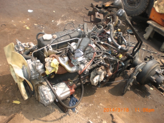 ขายเครื่องยนต์ komatsu 4d95 ทั้งชุด