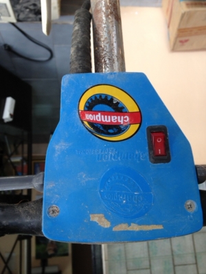 เครื่องขัด