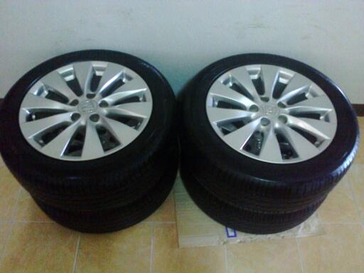 ล้อฮอนด้าaccord17พร้อมยาง225 50R17 ล้อฮอนด้าaccord17พร้อมยาง225 50R17