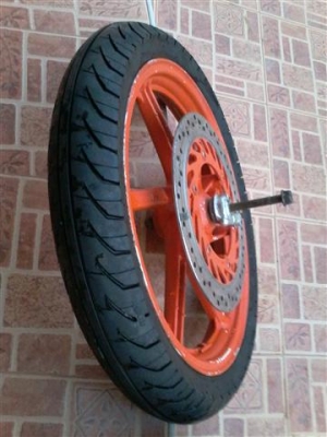 ขายล้อแม็ก NSR150RR ตากลม พร้อมยางจานดุมล้อไม่คดไม่ดุ้งสวยๆ ขาย 2500 บาท