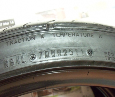 ยาง,205/45R17 DUNLOP-LM703 ปีสดสี่เส้น3,200