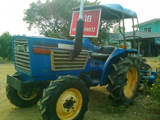 ขาย ISEKI   TL   2100    21  แรงม้า  4WD  สภาพเดิมๆ พร้อมใช้ ต่อรองได้