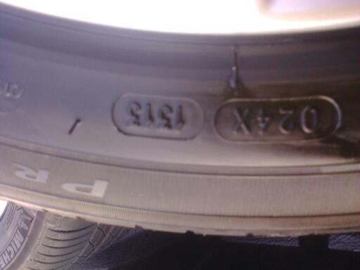 ยางป่าว4เส้นดอกสวยๆMichelin225 50R17ปี1313