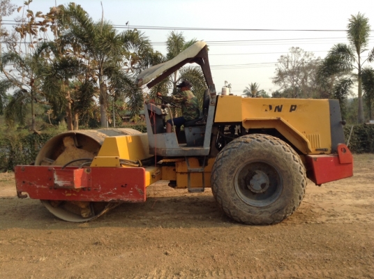 ขายรถบดใหญ่ DYNAPAC CA25D