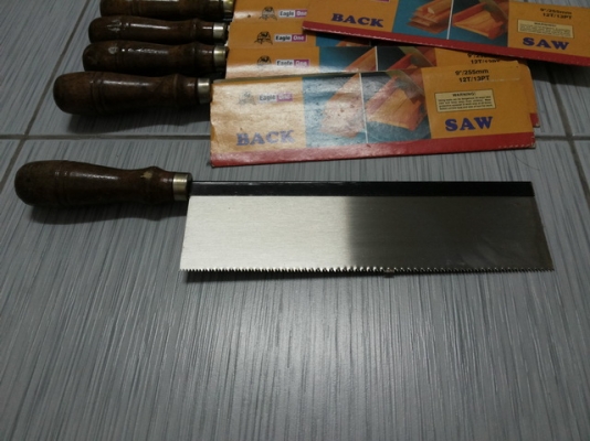 เลื่อยลอ Eagle one ขนาด 9 นิ้ว เลื่อยลอ Eagle one ขนาด 9 นิ้ว