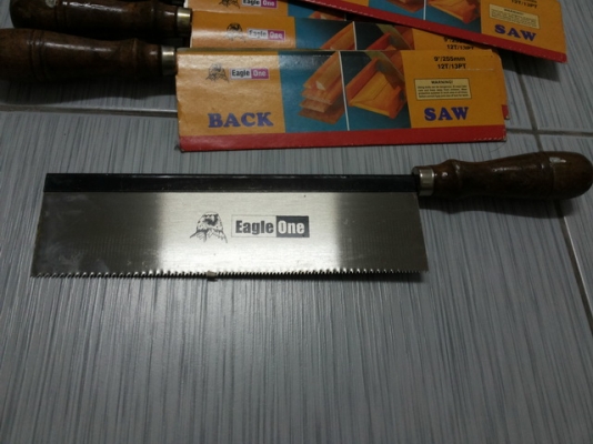 เลื่อยลอ Eagle one ขนาด 9 นิ้ว เลื่อยลอ Eagle one ขนาด 9 นิ้ว