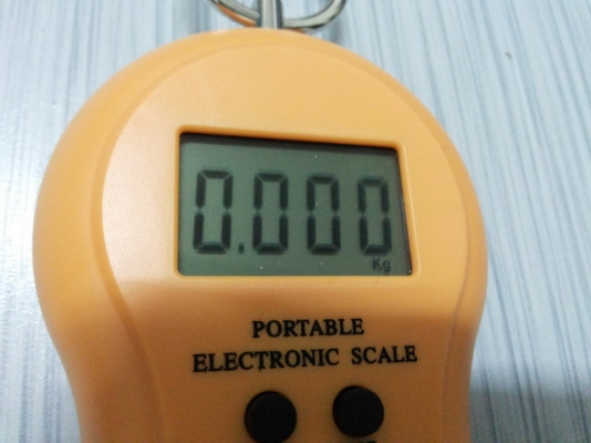 เครื่องชั่ง+เครื่องวัดอุณหภูมิ ในตัวเดียวกันครับ เครื่องชั่ง+เครื่องวัดอุณหภูมิ ในตัวเดียวกันครับ