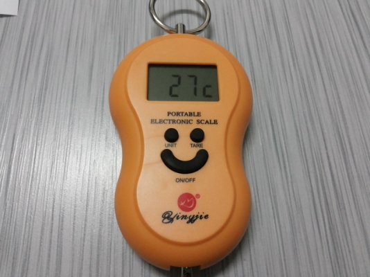 เครื่องชั่ง+เครื่องวัดอุณหภูมิ ในตัวเดียวกันครับ เครื่องชั่ง+เครื่องวัดอุณหภูมิ ในตัวเดียวกันครับ