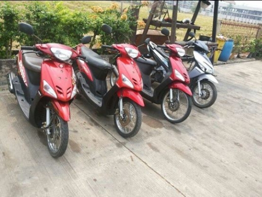 ขายคันละ 9,900 งดต่อ เอกสารทะเบียนโอนครบ เครื่องเดิม รถอยู่บางใหญ่ นนทบุรี สนใจโทร 084-3545593 ลองมาขับได้