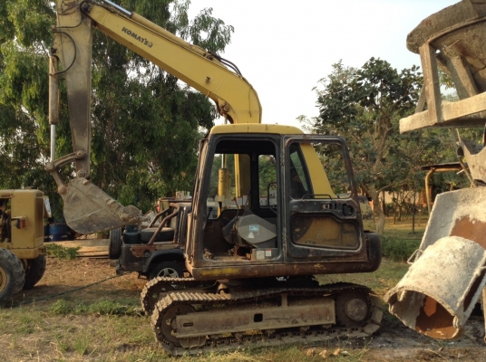 ขายรถแบคโฮ KOMATSU PC 60-7