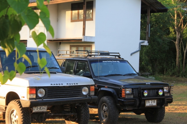 ต้องการแลกรถ jeep ทหารรุ่นไหนก็ได้ครับ